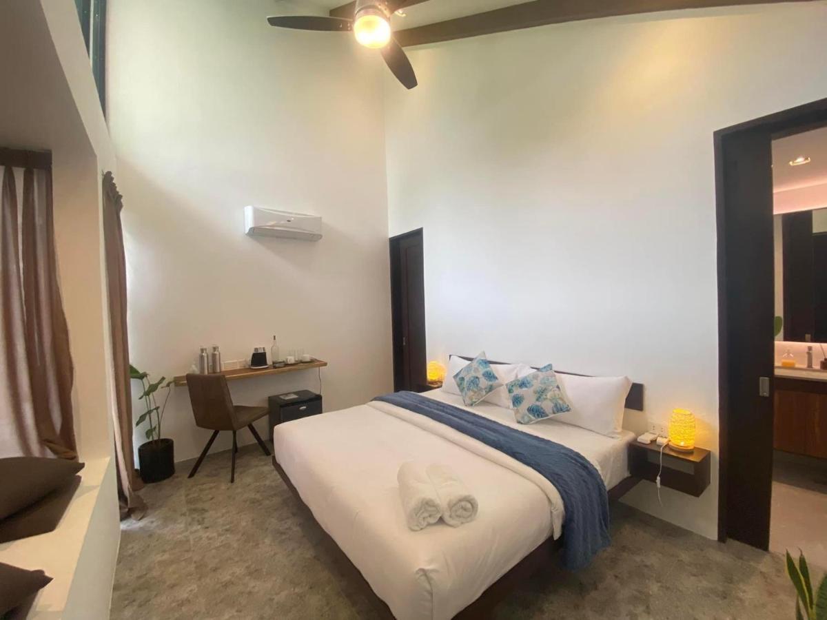 Amila Dive Beach Resort Sipalay Exterior photo