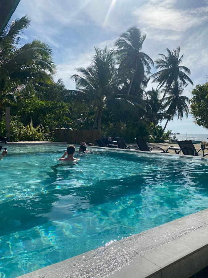 Amila Dive Beach Resort Sipalay Exterior photo