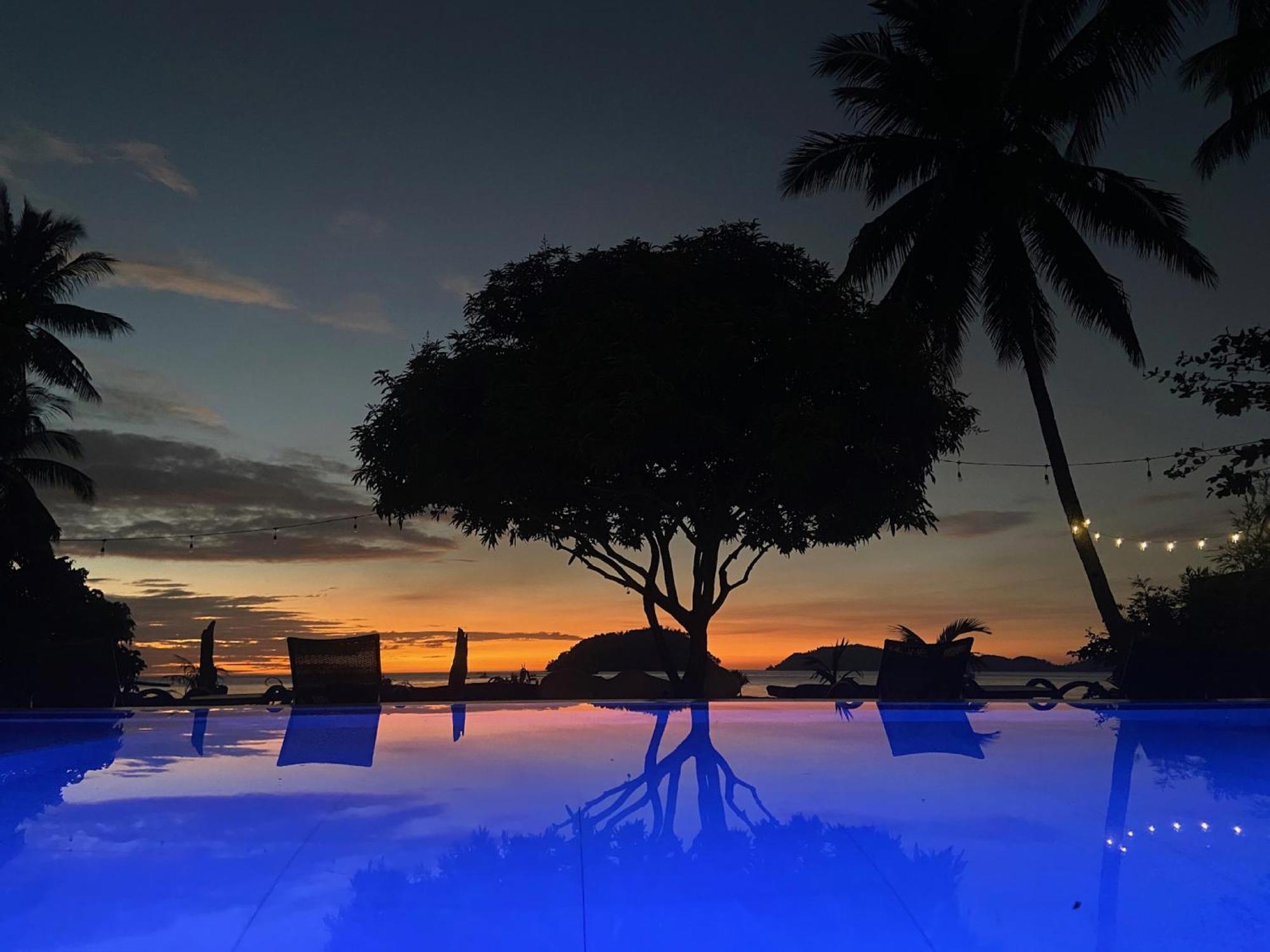 Amila Dive Beach Resort Cauayan  Exterior photo